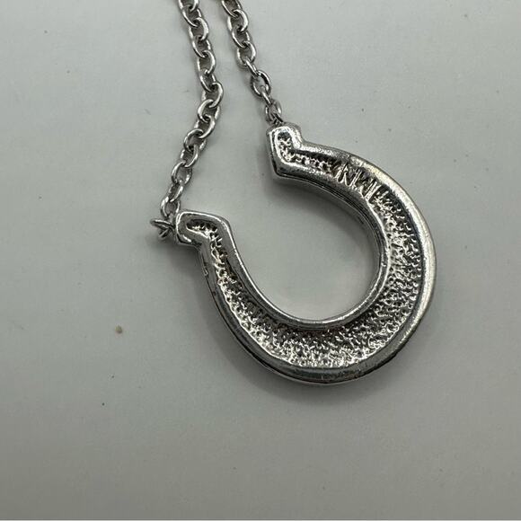 Vintage Avon Horseshoe Luck Rhinestone Necklace Retro Minimalist Costume Jewelry - Picture 3 of 12